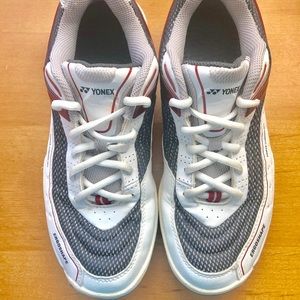 Yonex non-marking rubber soled tennis shoes